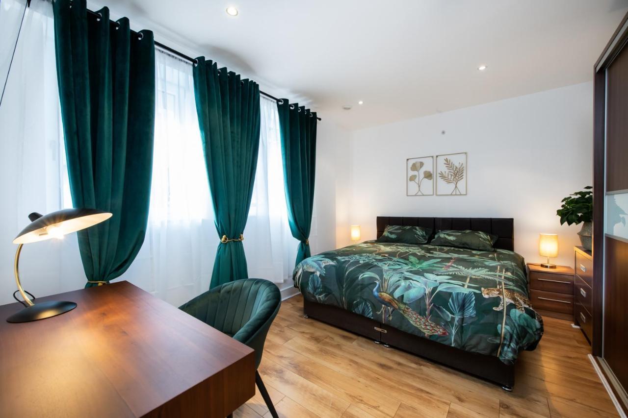 London Nino Apartments エクステリア 写真