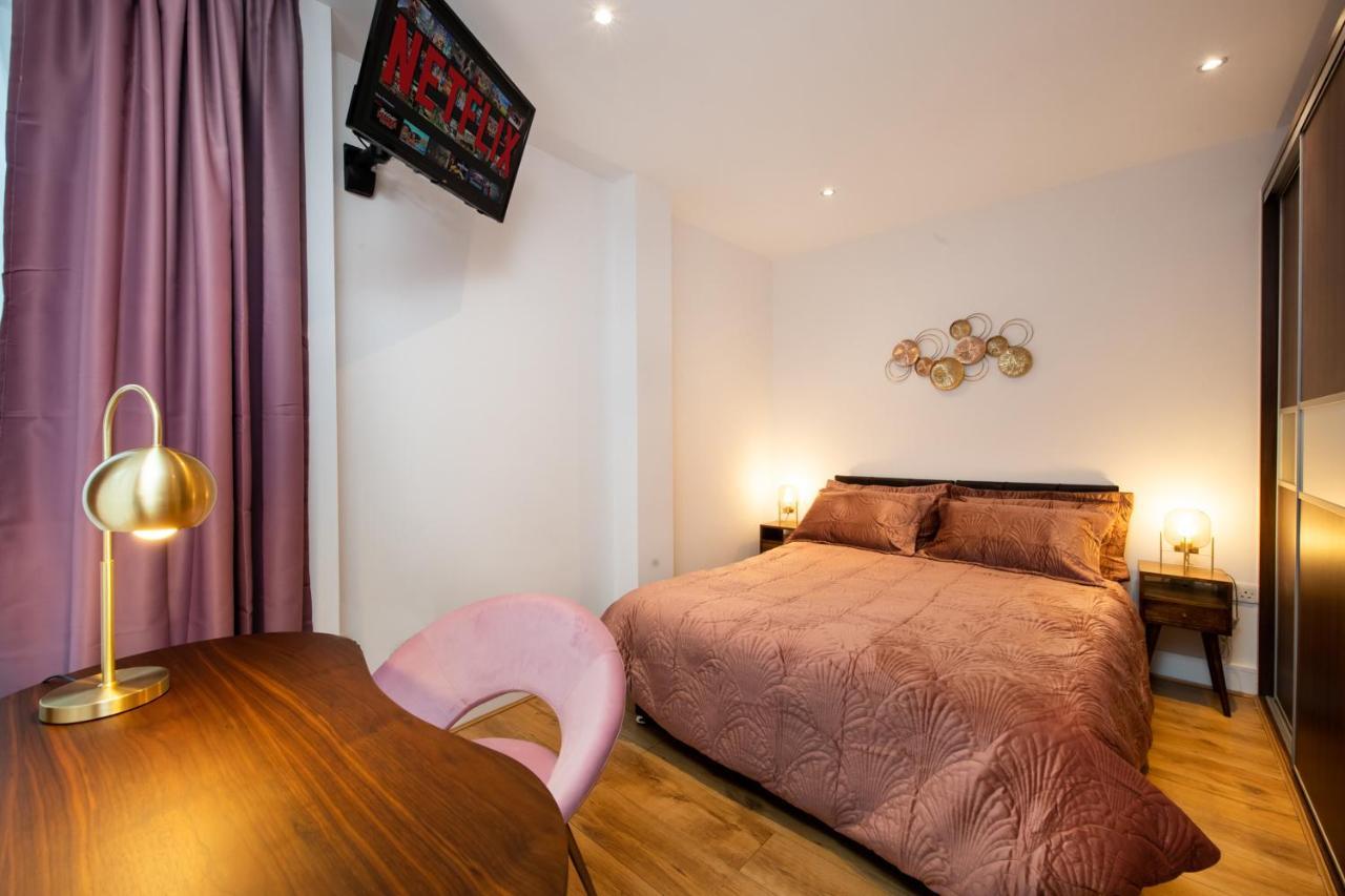 London Nino Apartments エクステリア 写真